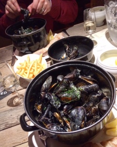 the-ship-hotel-mussels-pot